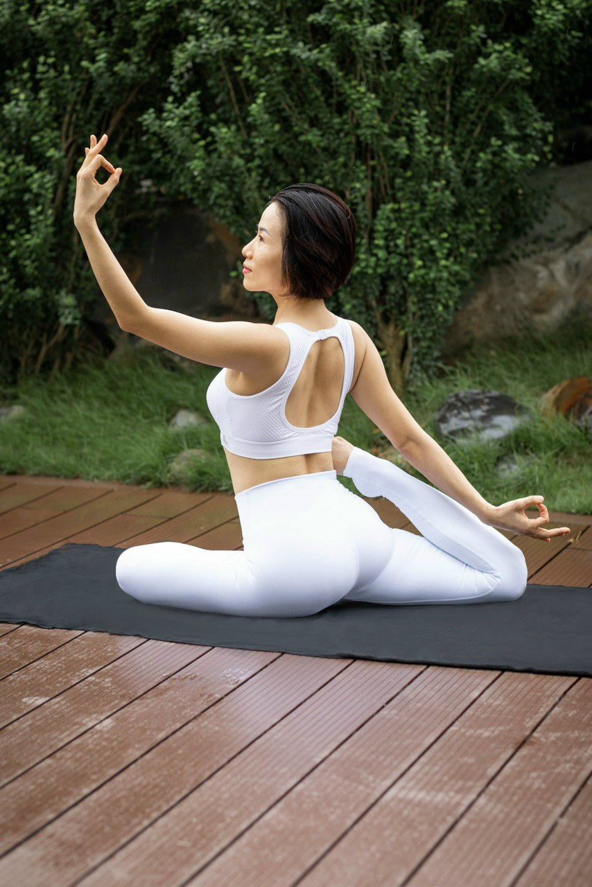 KIM CHUNG-HLV YOGA TẬN TÂM VÀ SỨ MỆNH LAN TỎA YÊU THƯƠNG